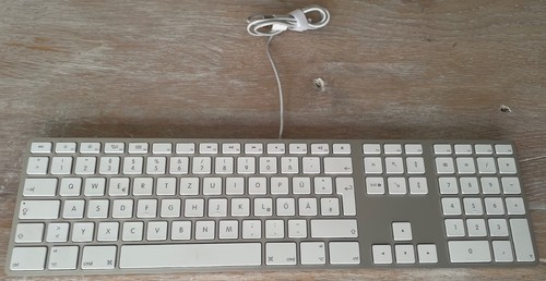 Apple keyboard schnurgeb - ✅,