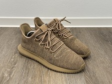 Adidas • Tubular Shadow •