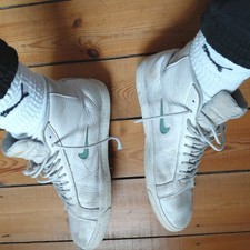 Heavy Used Nike Sneakers Gr