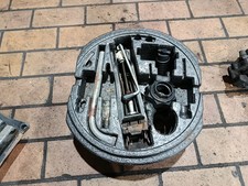 VW Golf 5 V 1K Audi A3 8P Bordwerkzeug Set 1K0012015C Original Wagenheber