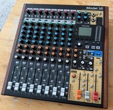 Tascam Model 12 Mischpult