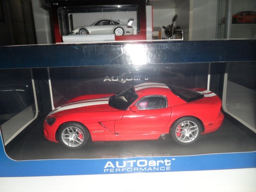 Autoart dodge viper srt10 - dodge,