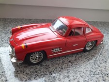 Modellauto bburago mercedes - bburago,