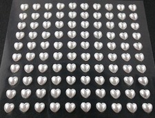 selbstklebende Halbperlen Herzen 6 x 6 mm weiß