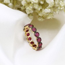 Natürliche Rubin Ewigkeit