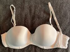 Bügel-BH Skin to Skin, weiß, Gr. 85B, Träger verstellbar + abnehmbar, neuwertig