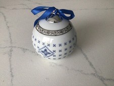 Villeroy & Boch Azurea Noel Weihnachtskugel, Porzellan, Platinrand, neuwertig