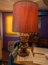 Große afrikanische Tischlampe – handgeschnitzt aus Holz – Unikat – Vintage