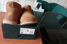 * EMU  Australia * Boots