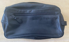 Kulturbeutel schwarz mit Tragegriff großes Innenfach "Carlo Comberti" {#161}