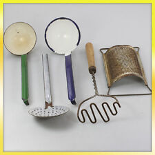 alte seltene Vintage antike Metall Küchenhelfer Kellen Kartoffelstampfer Reibe