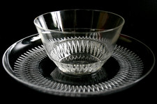 RENE LALIQUE CHAMPIGNY GLAS TELLER UND SCHALE - UM 1932