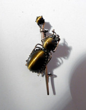 Seltene alte * Insekten Brosche * Anstecknadel * mit Tigerauge * Käfer Form *
