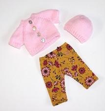 Puppenkleidung für die