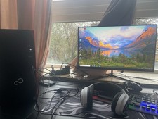 Gaming PC Set - Monitor