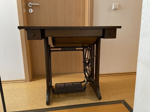 Singer nähmaschine mit - singer, tisch