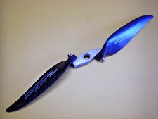 Z- Montage Alu- Mittelstück für Klappluftschrauben, 30 mm Bef.- abstand, D=8 mm