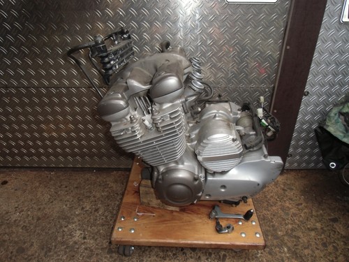 Yamaha 600 rj01 4br - xj, rj01,