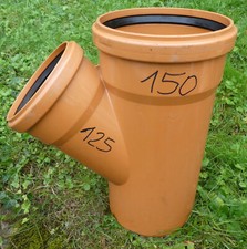 KG Rohr→Abzweig→150/125→45°→Dichtungen i.O. 