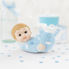 Dekofigur Baby Junge blau ca