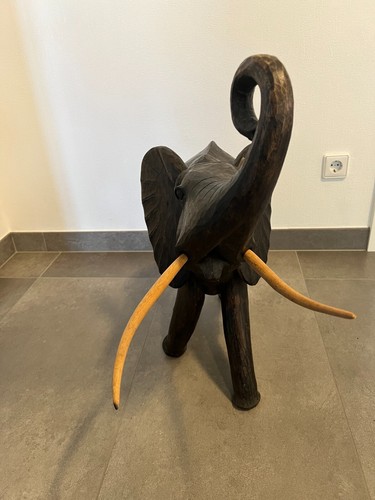 Elefant aus holz - aus,