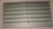 Glasvitrine aus ESG - mit Beleuchtung - ca. 150 cm breit - neuwertig
