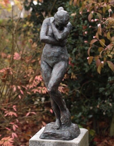 Bronzefigur frau von rodin - bronzefigur,