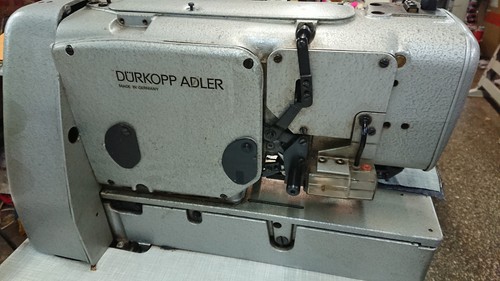 Knopflochmaschine für