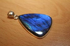 Blauer Feuer-Labradorit