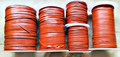 LEDERBAND,Flaches