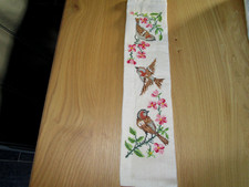 Eva Rosenstand -  Kreuzstich Glockenstrang ohne Beschläge -  Sperlinge (Spatzen)