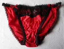 DDR Dessous Slip rot schwarz