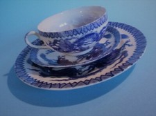 PORZELLAN - SAMMELTASSE-