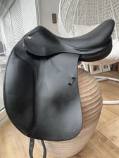 Cobra Dressursattel, 18 Zoll Schwarz