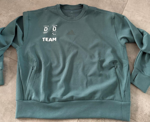 Adidas sweatshirt ist - adidas-sweatshirt, der