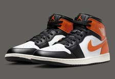 Nike Air Jordan 1 Mid Shoes