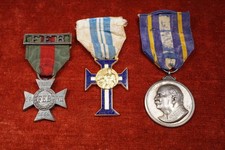 3x  2. Weltkrieg  Medaillien /