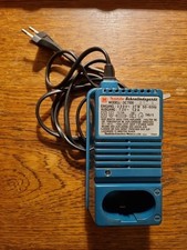 Makita Akku Ladegerät DC 7100 Schnellladegerät Akkuschrauber 220V 7.2V 1.2A Grün