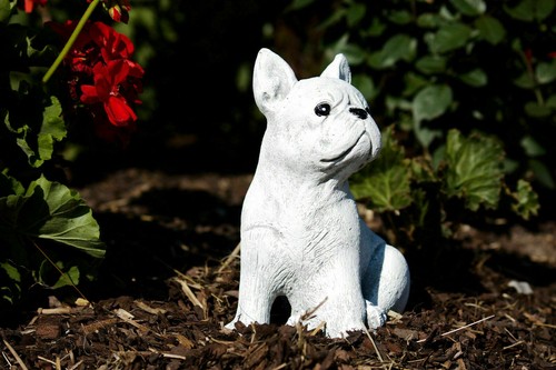 Frostfeste steinfigur frenchie - frostfeste,