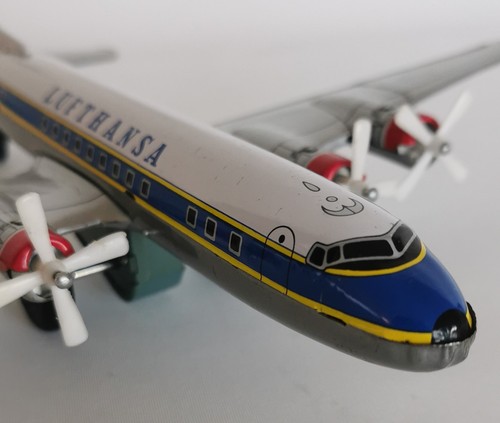 Lufthansa daiya tintoy - lufthansa,