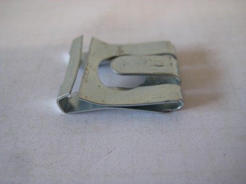 Blechmutter auspuffhalter - 1x,
