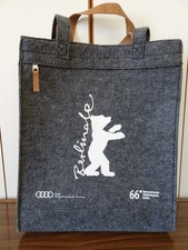 Berlinale -Tasche - 66. Filmfestspiele 2016 Berlin - Graue Filz-Tasche