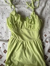 NEU Grünes Kleid ~ ASOS Design ~