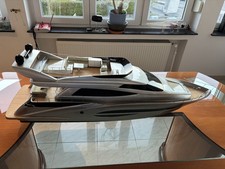 72  ft. Luxusyacht von