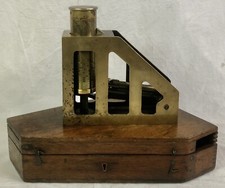 Antikes Artillerieklinometer