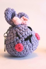 Mini Hase gehäkelt –