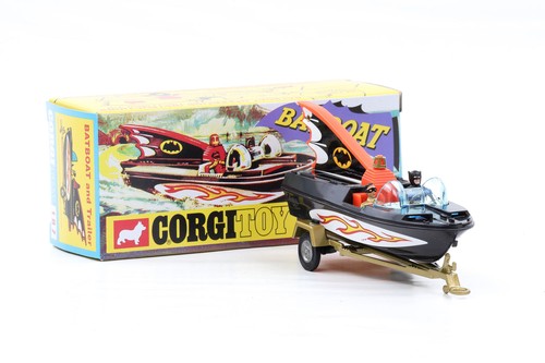 Corgi toys batmobile - batmobile, batboat