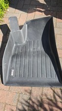 Tesla Model 3 Allwetter-Fußmatte in Schalenform von 2BEfair