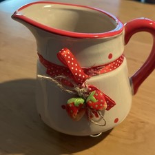 Schöne kleine weiß - , rote