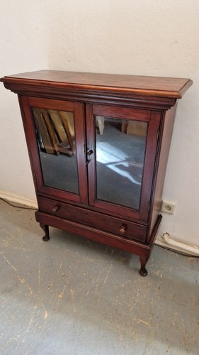 Kleine standvitrine - kleine,